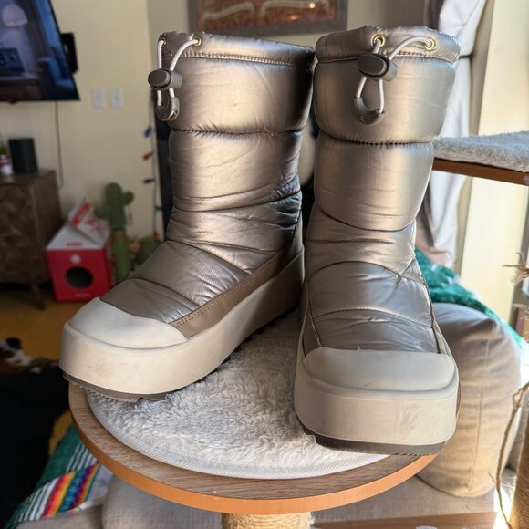 Cougar Magneto Nylon Waterproof Winter Boot with PrimaLoft® Gold Size 8 - Wm - Picture 1 of 5